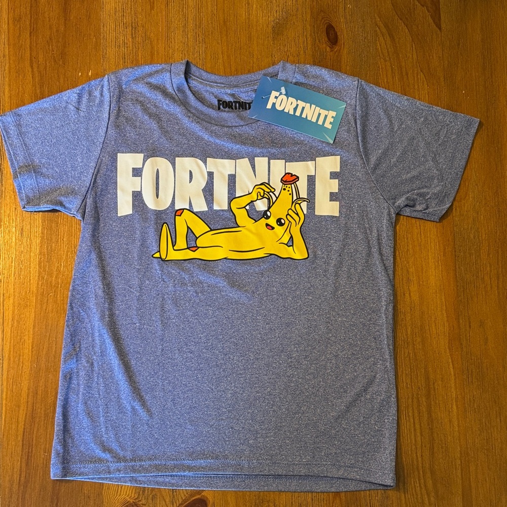 NWT Fortnite Peely Graphic Kids Tee Size Medium